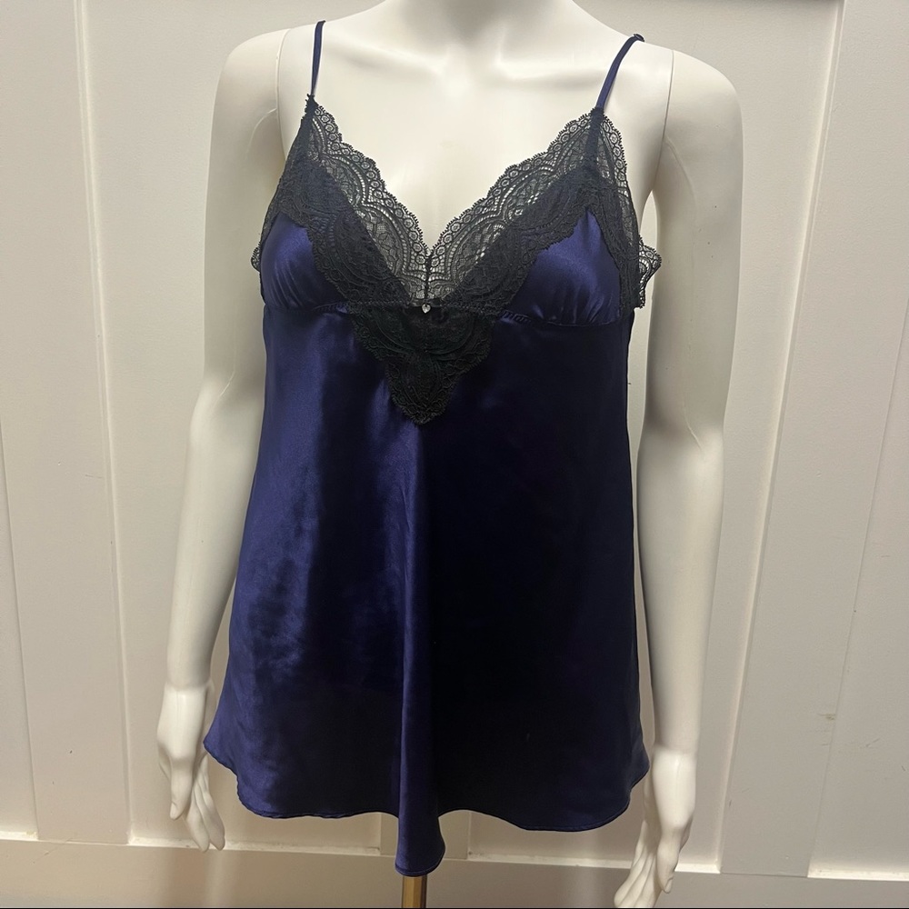 Victoria secret purple lingerie lace top size‎ S